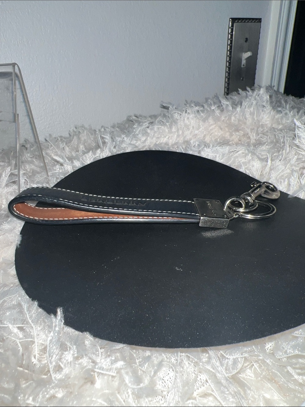 Burberry Black and Brown Leather Key Fob Strap - Designer Style - Picture 6 of 9